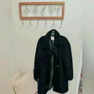 NWOT Black Oversized Teddy Jacket size Small